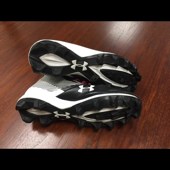 Under Armour M 7.5 cleats - Picture 5 of 8